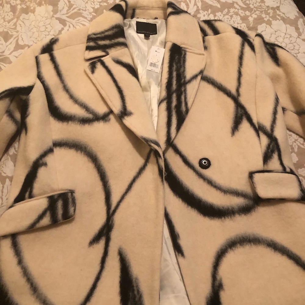Banana republic women’s jacket size large NWT